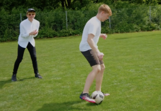 Fußball 2 - Training angesagt Vorschau